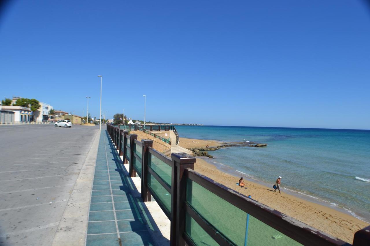 Ferienwohnung Casa Vacanze Le Palme Netine Noto Exterior foto